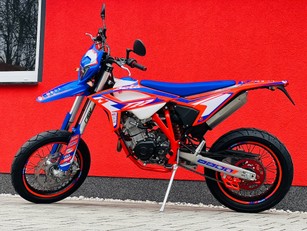 Beta RR 125/4T Motard/Supermoto R NFZ Farbe Blau/Rot - am Lager