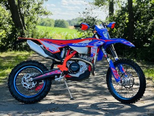 Sehr edle Beta RR 350 4Takt Racing mit Felgenring Blau nur 21 BST